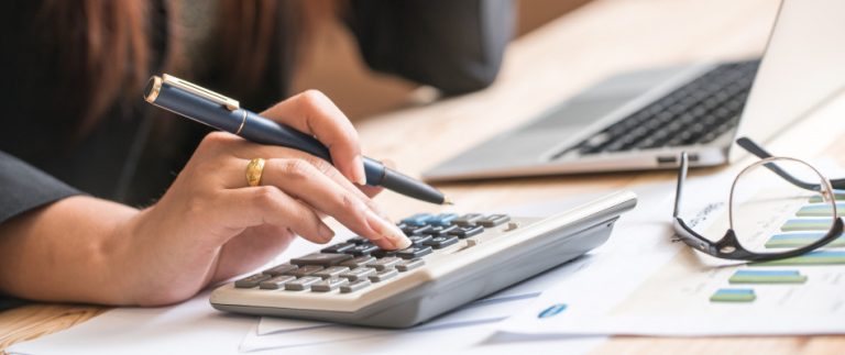 découvrez les aides financières disponibles pour les étudiants, conseils et démarches pour obtenir une aide financière pour vos études.