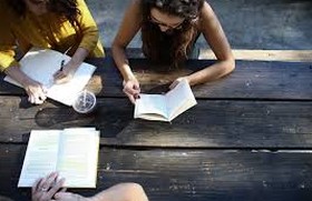 assurance voyage pour étudiants : découvrez nos offres adaptées aux besoins des étudiants pour voyager en toute tranquillité et sécurité.