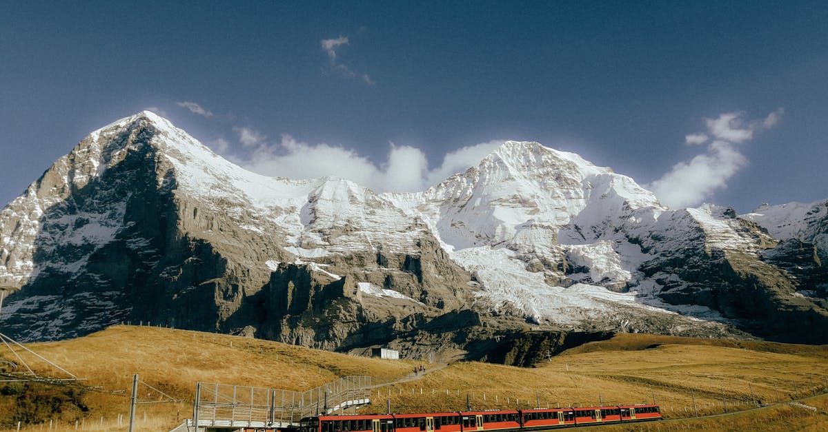 découvrez l'assurance voyage qui vous protège partout dans le monde. obtenez une couverture fiable pour vos voyages avec nos offres d'assurance voyage.