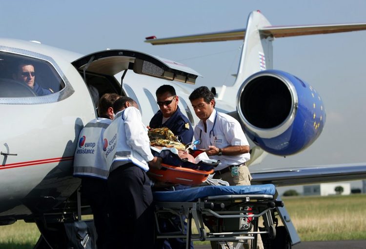 découvrez notre service d'assistance de voyage dédié à vous accompagner tout au long de vos aventures. bénéficiez de conseils experts, d'une assistance en cas d'urgence et de solutions adaptées pour un voyage serein et inoubliable.