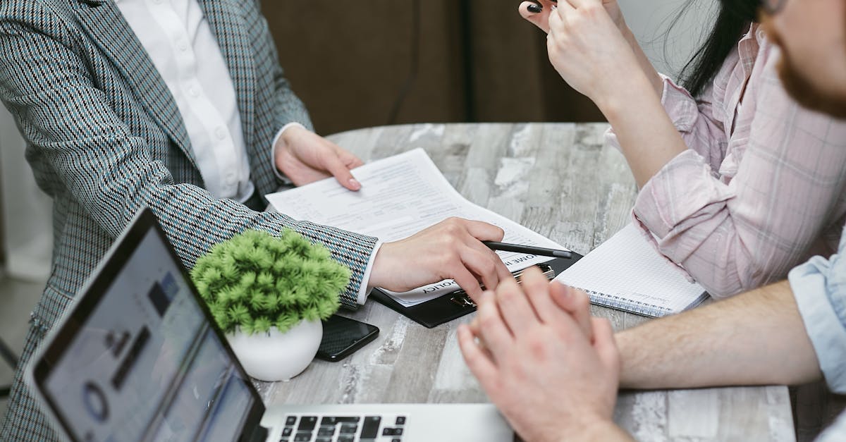 découvrez l'assurance responsabilité civile, une protection essentielle pour couvrir les dommages causés à autrui. protégez-vous contre les risques financiers liés aux accidents et engagez-vous en toute sérénité. obtenez des conseils et des devis personnalisés pour trouver la couverture adaptée à vos besoins.