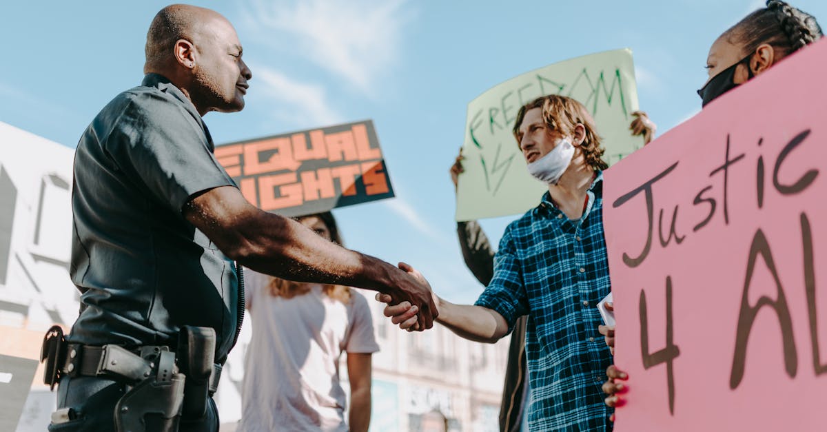 découvrez les droits essentiels des étudiants étrangers, incluant l'accès à l'éducation, aux services de santé et à des conditions de vie équitables. informez-vous sur les protections légales et les ressources disponibles pour garantir une expérience d'études réussie à l'étranger.